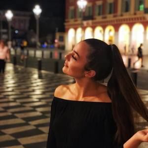 Meet your Posher, Celina